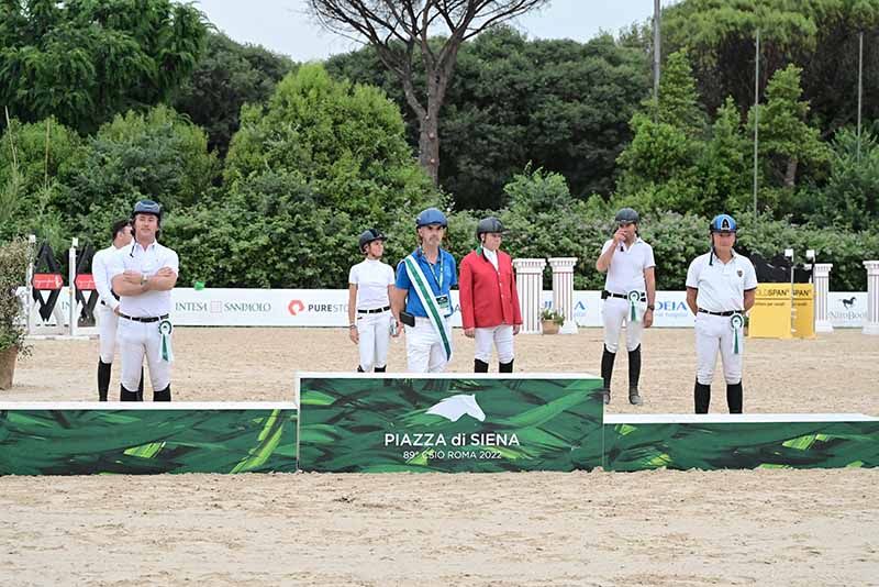 Piazza di Siena: è andata in scena la finale della Top 10 Ambassador  