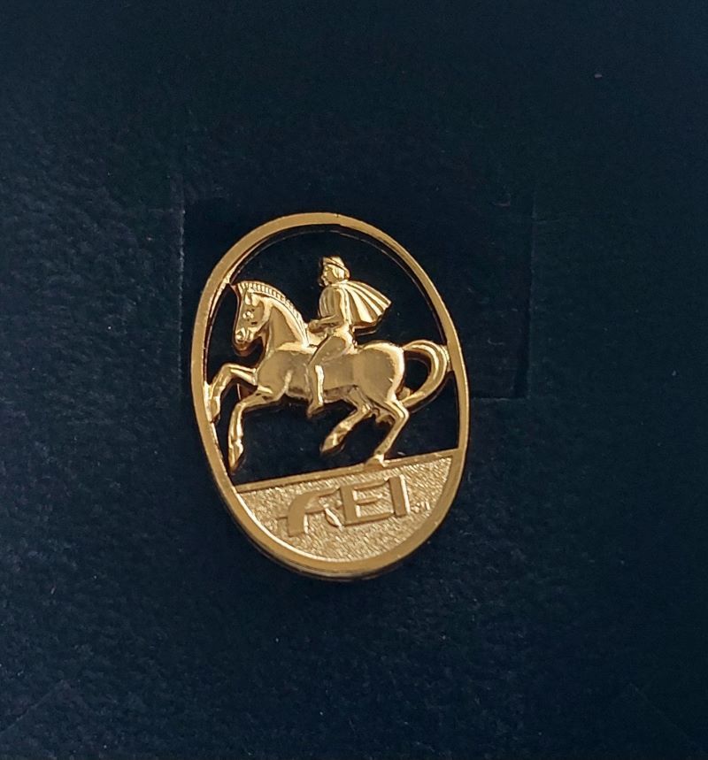 gold badge fei sara morganti
