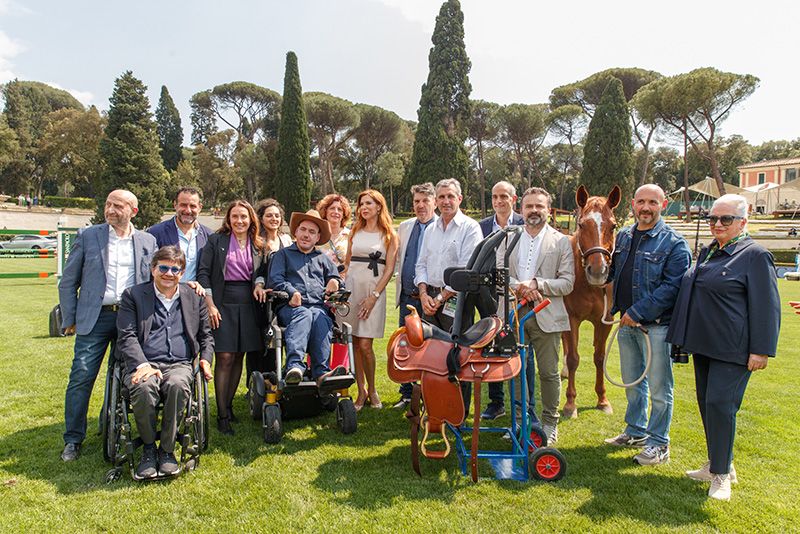 Piazza di Siena: 'Il cuore oltre l'ostacolo'