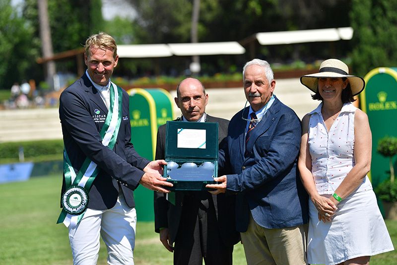 Piazza di Siena: ad Andre Thieme il premio Fratelli d'Inzeo 2023 