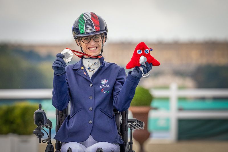 PARALIMPIADI PARIGI 2024: PARADRESSAGE. SARA MORGANTI E MARIEBELLE D’ARGENTO NEL FREESTYLE