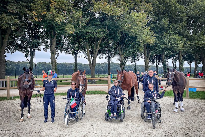 PARALIMPIADI PARIGI 2024: I CAVALLI DELL’ITALIA TEAM SUPERANO LA VISITA PRELIMINARE
