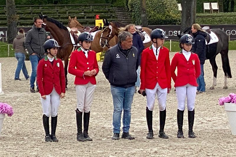 Children sul podio nella Coppa delle Nazioni di Compiegne