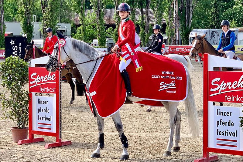 Daphne Giunti vince il GP junior dello CSIO di Linz