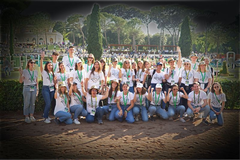 Piazza di Siena 2024: parte il reclutamento dei volontari 