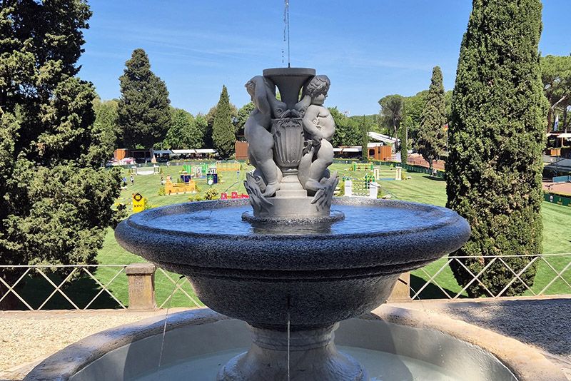 Dal furto del 1983 alla rinascita: presentato a Piazza di Siena il restauro della Fontana dei Pupazzi