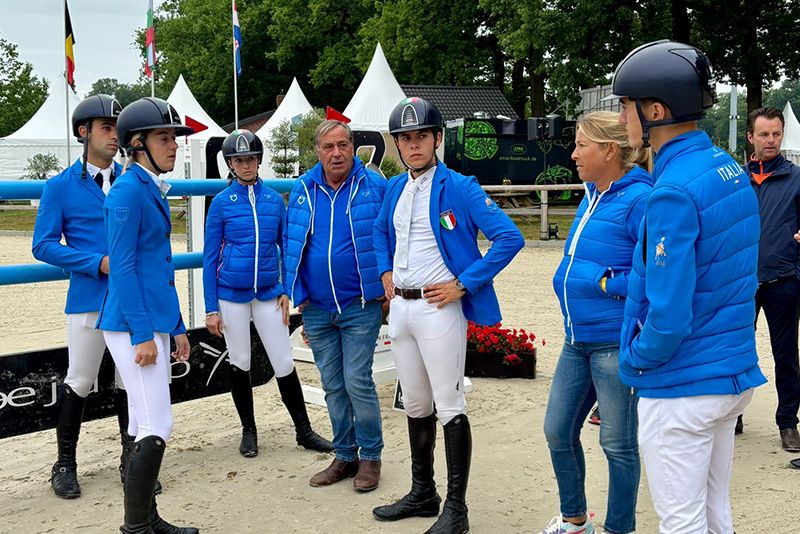 Europei giovanili di Riesenbeck: Young Riders domani in finale a squadre  