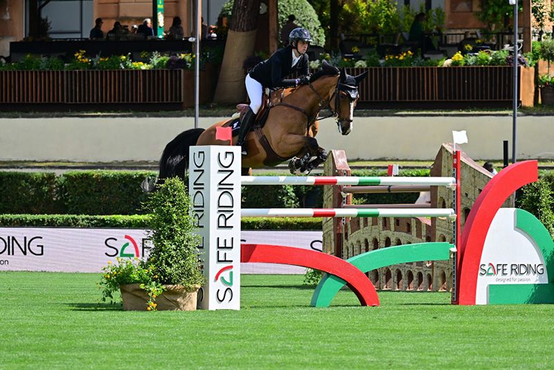 Fuchs ‘apre le danze’. È sua la categoria Safe Riding winning round di apertura 
