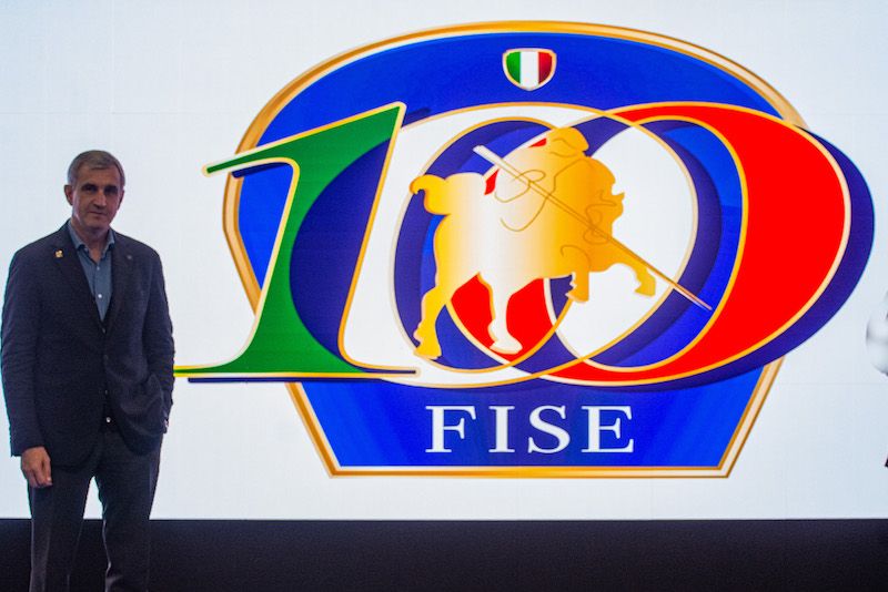 1926-2026: svelato il logo per i 100 anni della Federazione Italiana Sport Equestri