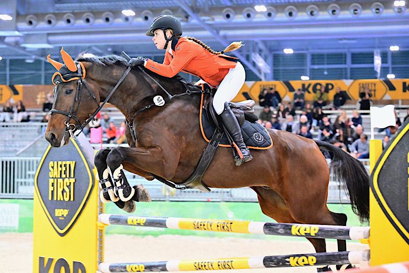 I binomi di ArenaFISE aprono le competizioni di Fieracavalli 2025