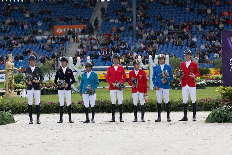 Aachen 2026: Salto ostacoli. Bucci premiato tra i ‘magnifici sette’ della gara a squadre