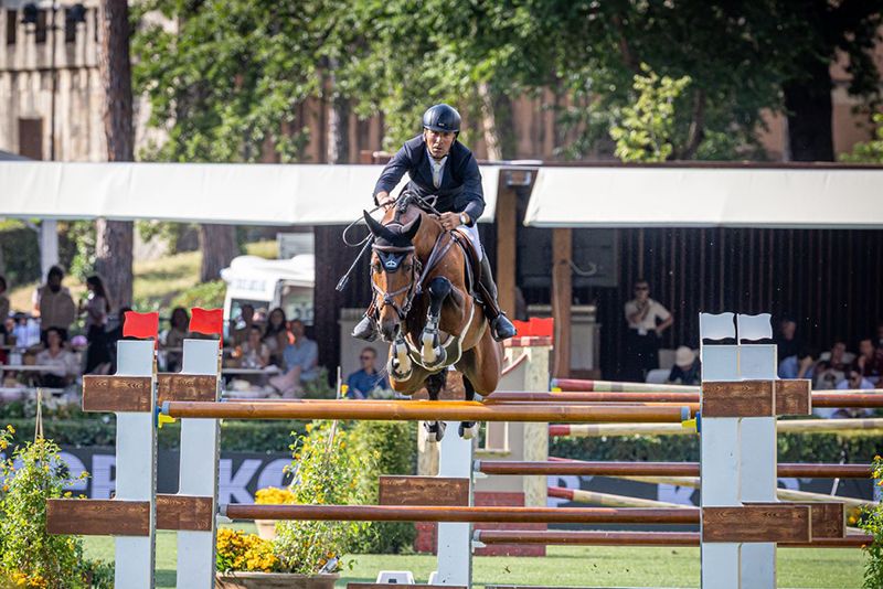 Tanta Italia nel primo giorno dello CSIO del centenario a Piazza di Siena