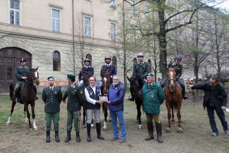 Attacchi e cavalli, grande raduno nel centro di Torino 