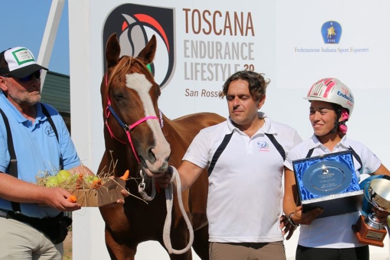 Applausi per Carolina Tavassoli Asli a Toscana Endurance Lifestyle