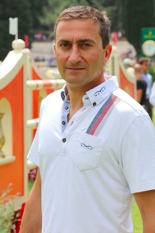 img-title