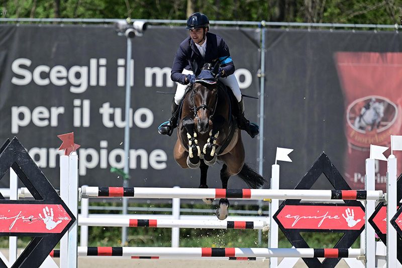 CSIO giovanile di Gorla: Lorenzo Correddu vince il Gran Premio YR 