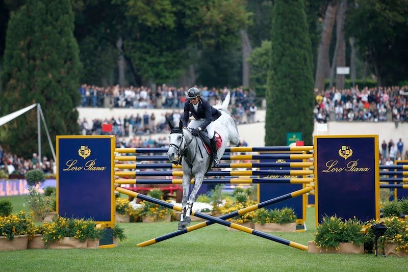 Piazza di Siena: Sei Barriere Loro Piana. Secondi Chiaudani e Fochi