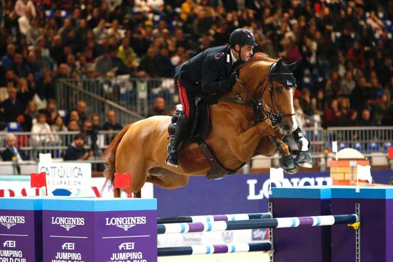 È di Emanuele la firma nella gara ‘grossa’ di Jumping Verona  