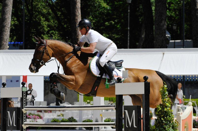 Gianni Govoni vince il premio MAG-JLT