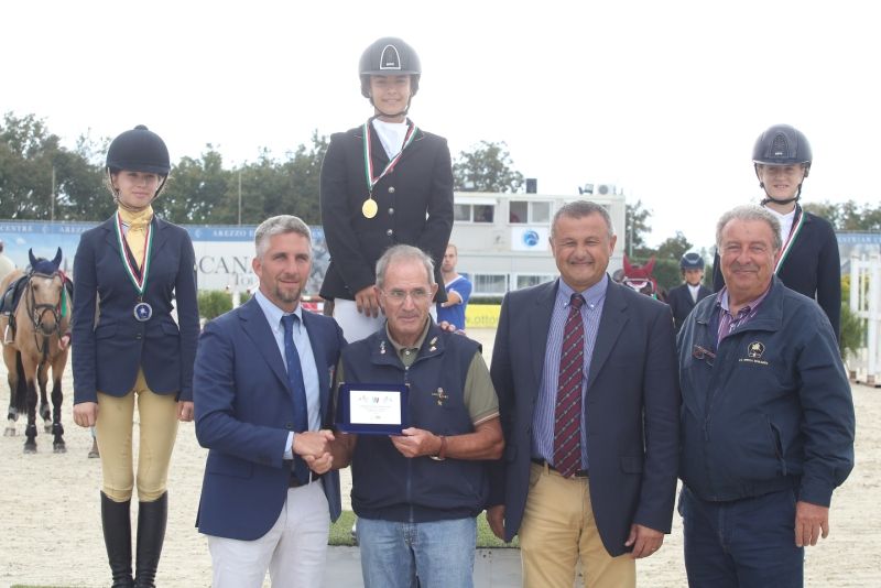 PODIO TROFEO OVER 13