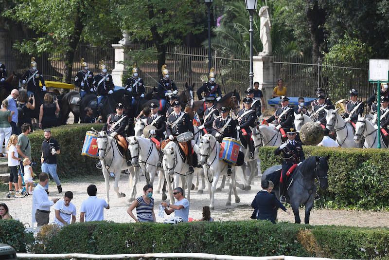 Un evento non-evento: flash mob equestre a Piazza di Siena